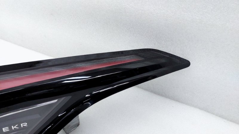 Фонарь Zeekr 001 1 2023 задн. прав. (б/у) Фонарь Zeekr 001 1 2023 задн. прав. (б/у)