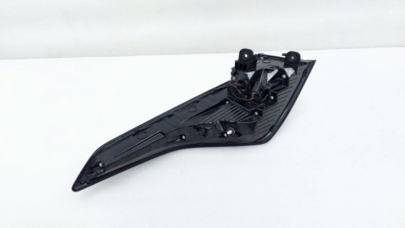 Фонарь Zeekr 001 1 2023 задн. прав. (б/у) Фонарь Zeekr 001 1 2023 задн. прав. (б/у)