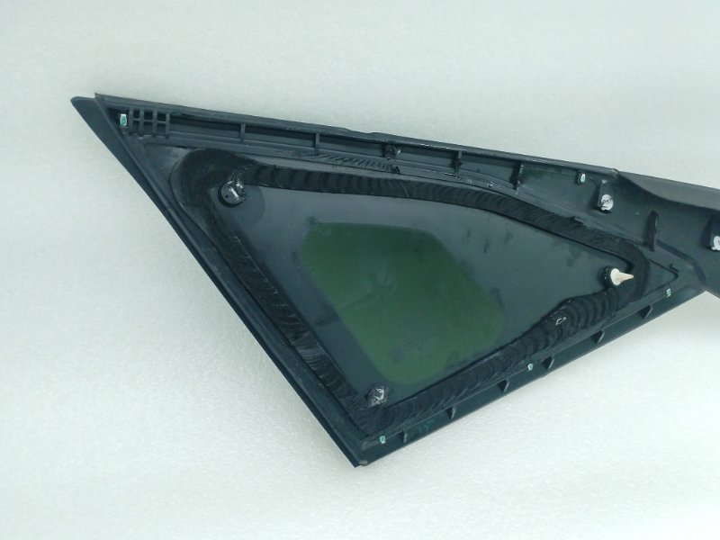 Стекло кузовное глухое Jetour Dashing 1 SQRE4T15C 2024 прав. (б/у)