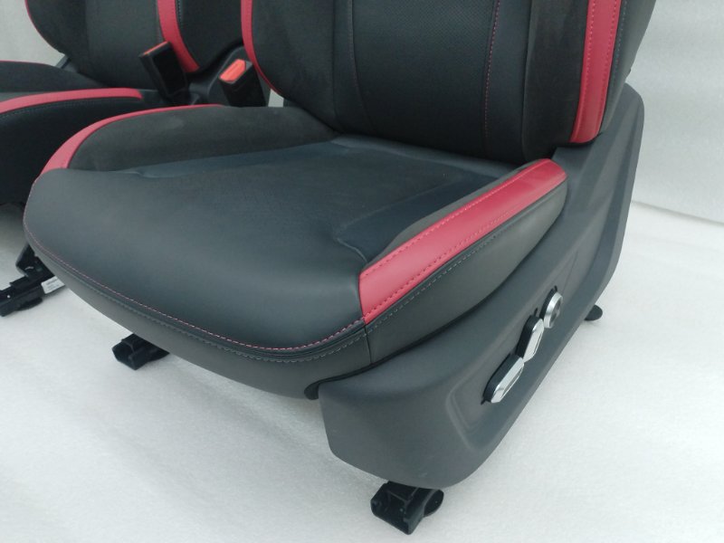 Сиденья комплект Jetour Dashing 1 SQRE4T15C 2024 (б/у) Сиденья комплект Jetour Dashing 1 SQRE4T15C 2024 (б/у)