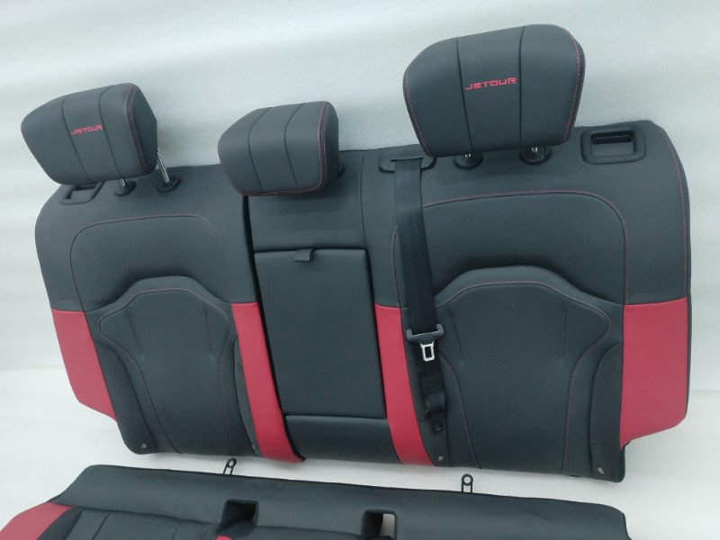 Сиденья комплект Jetour Dashing 1 SQRE4T15C 2024 (б/у) Сиденья комплект Jetour Dashing 1 SQRE4T15C 2024 (б/у)