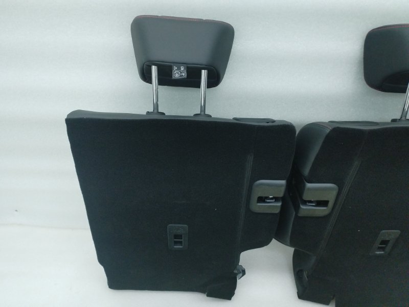 Сиденья комплект Jetour Dashing 1 SQRE4T15C 2024 (б/у) Сиденья комплект Jetour Dashing 1 SQRE4T15C 2024 (б/у)