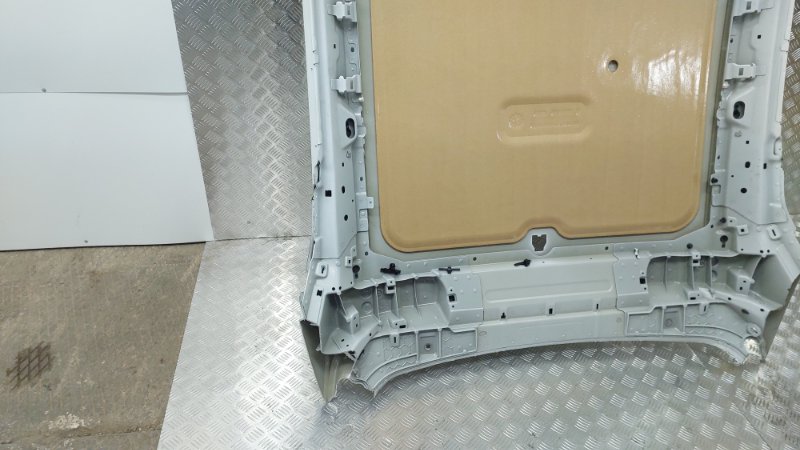 Крыша Q8 2019 4MN CVMD
