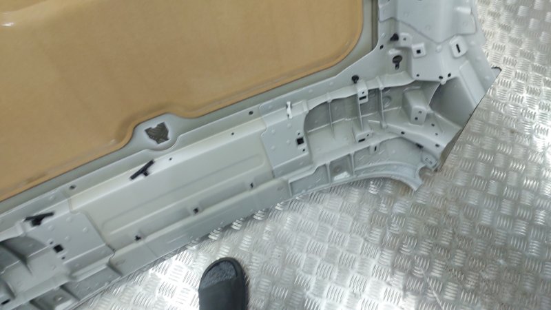 Крыша Q8 2019 4MN CVMD