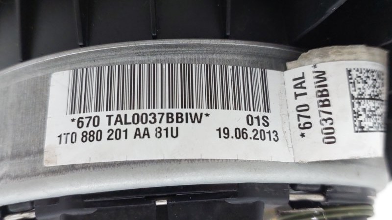 Подушка безопасности в руль Transporter Caravelle 2011 T5 CAAC