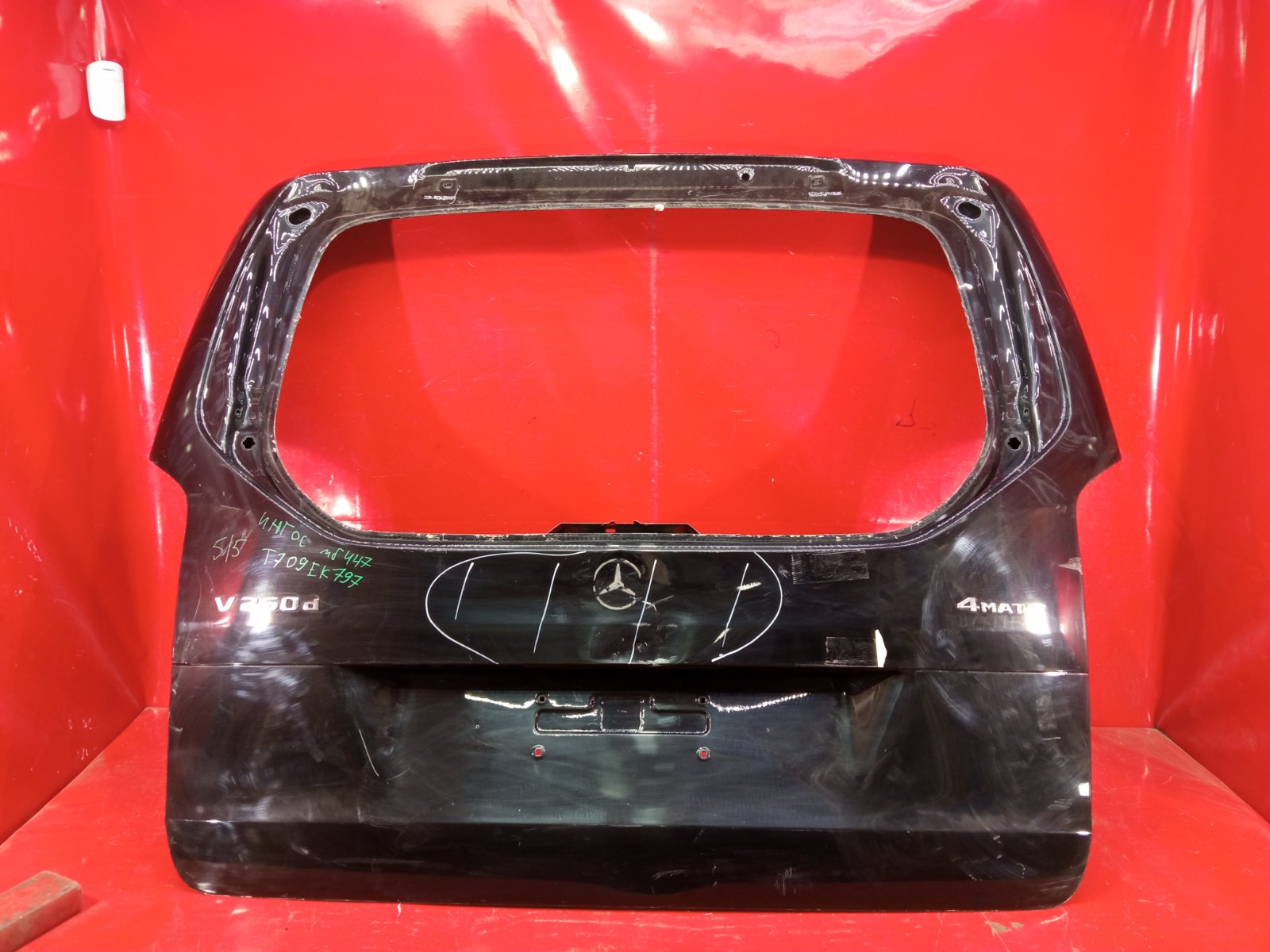 Крышка багажника Mercedes VITO 2014- W447 БУ