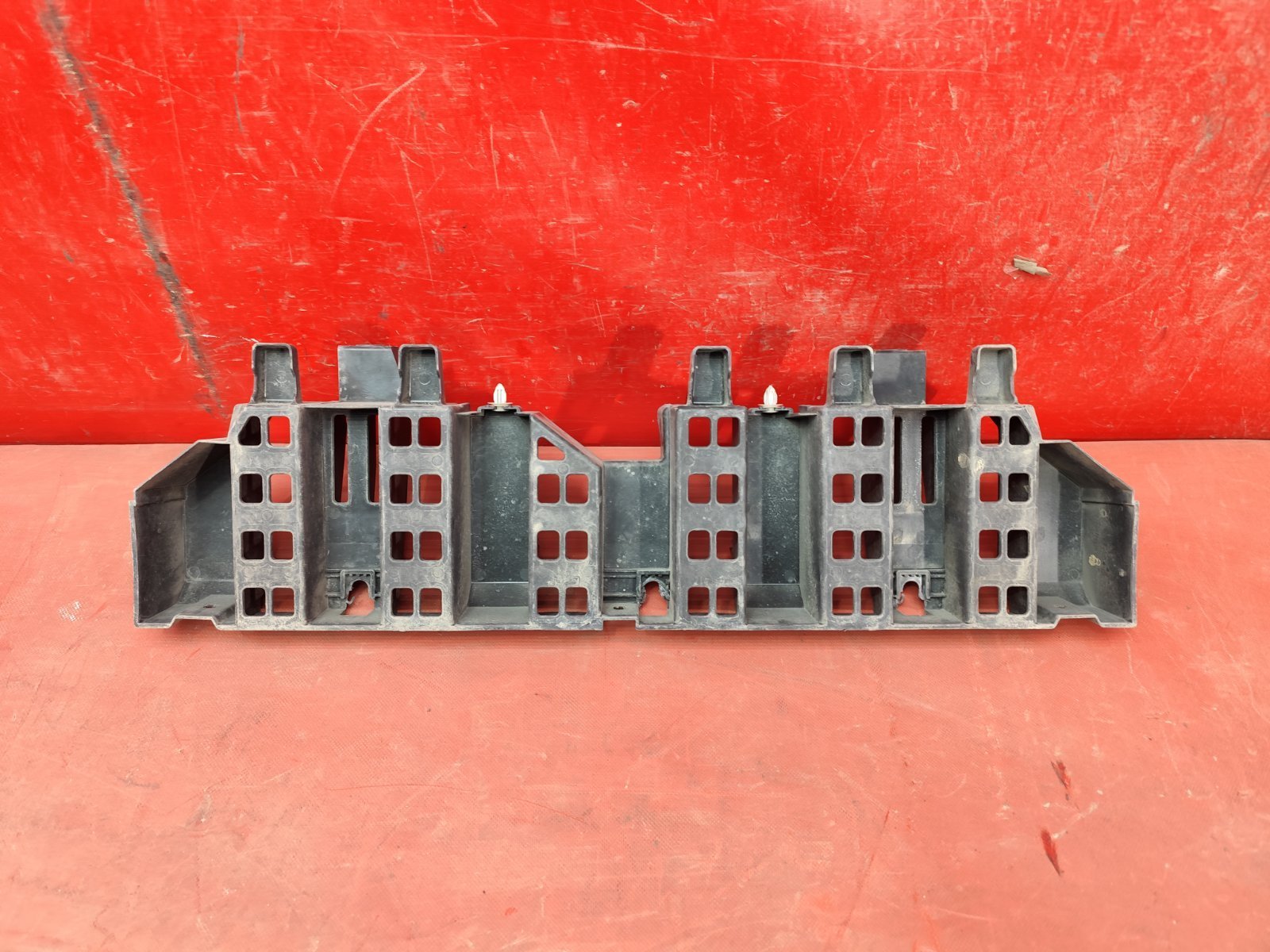 Кронштейн бампера LEXUS LX 4 2021 (б/у)