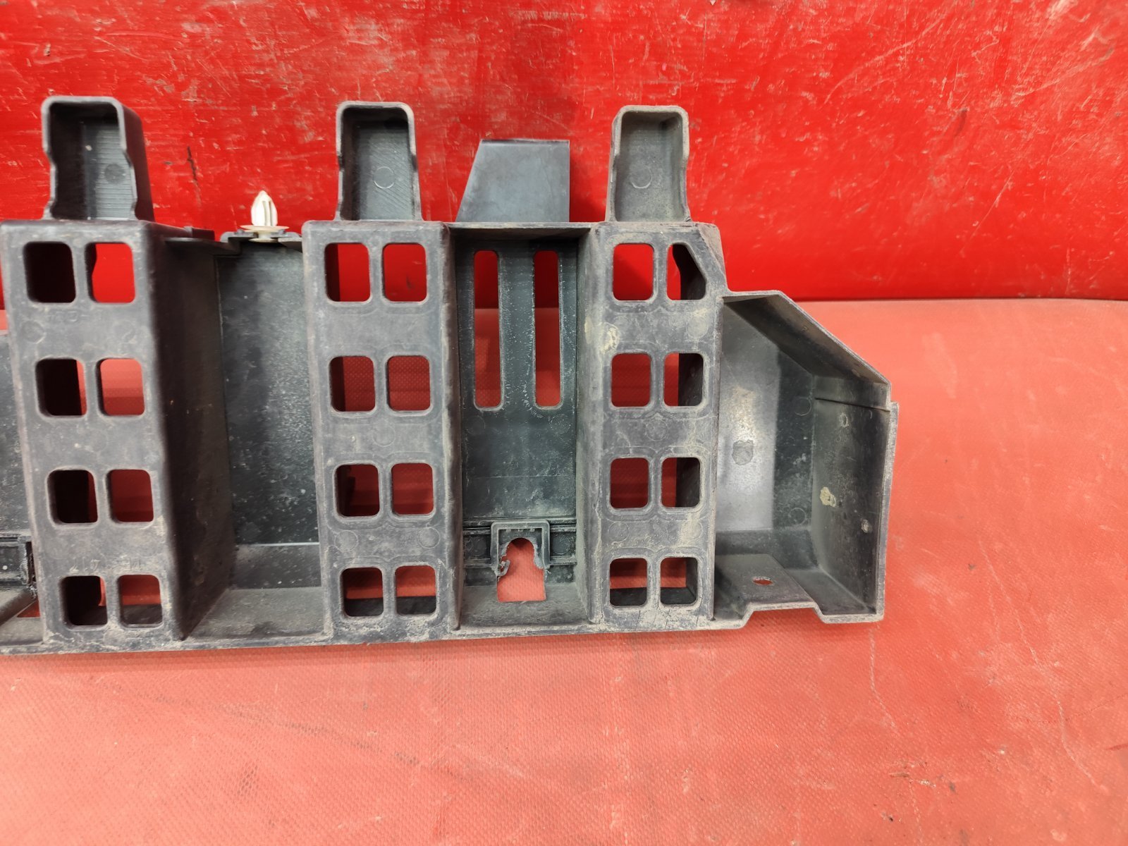 Кронштейн бампера LEXUS LX 4 2021 (б/у)