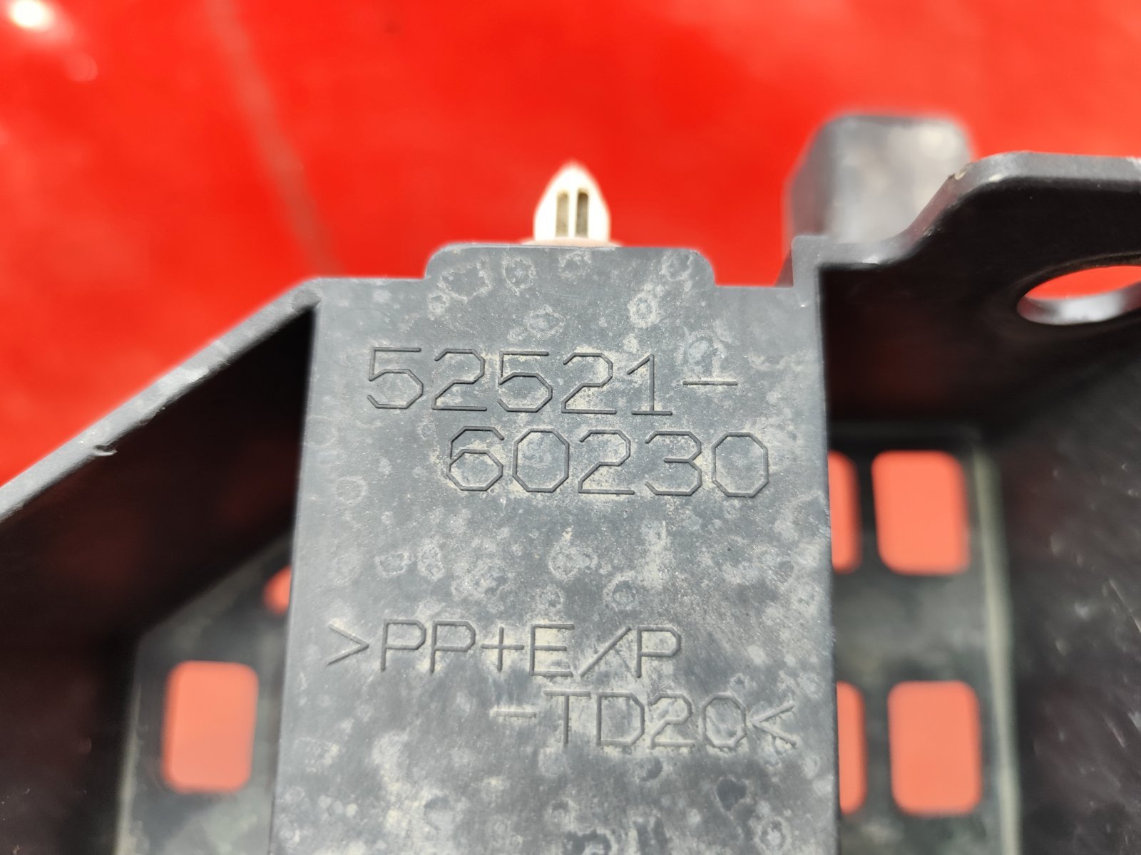 Кронштейн бампера LEXUS LX 4 2021 (б/у)