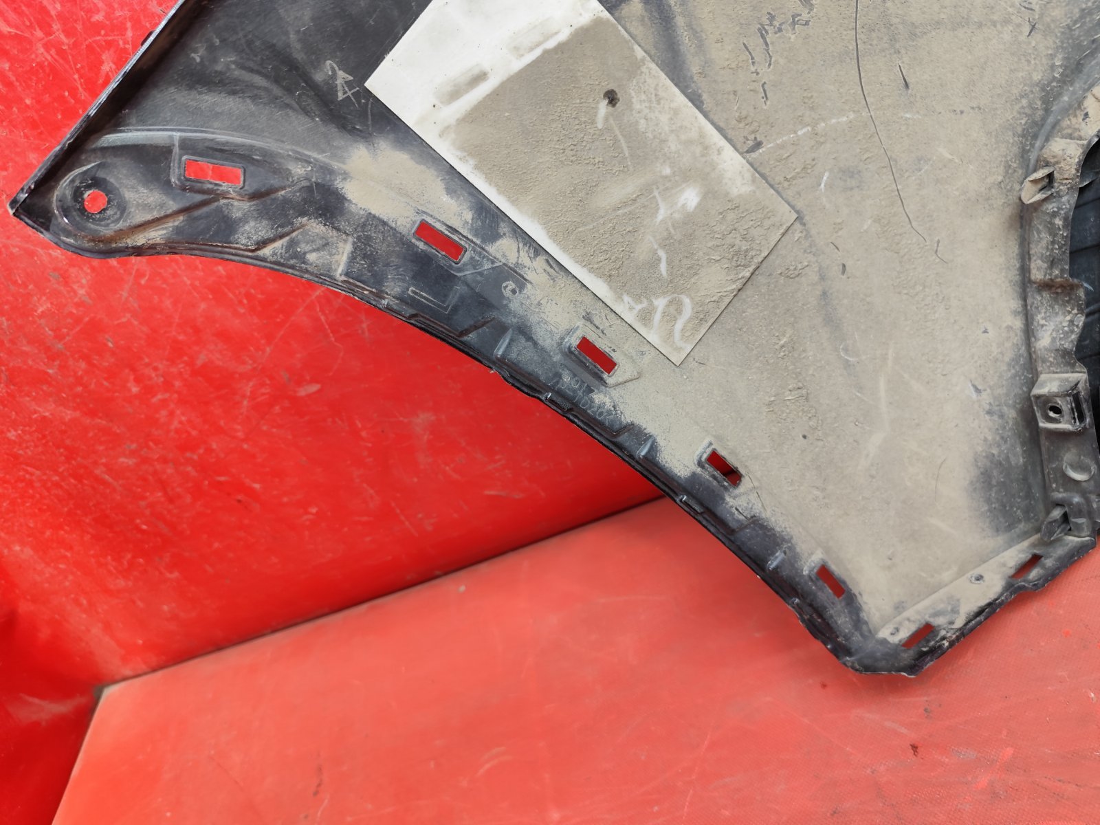 Бампер LEXUS LX 4 2021 перед. лев. (б/у) Бампер LEXUS LX 4 2021 перед. лев. (б/у)