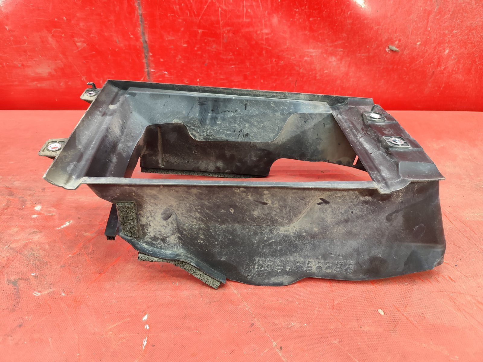 ДИФФУЗОР ИНТЕРКУЛЕРА LEXUS LX 4 2021 (б/у)