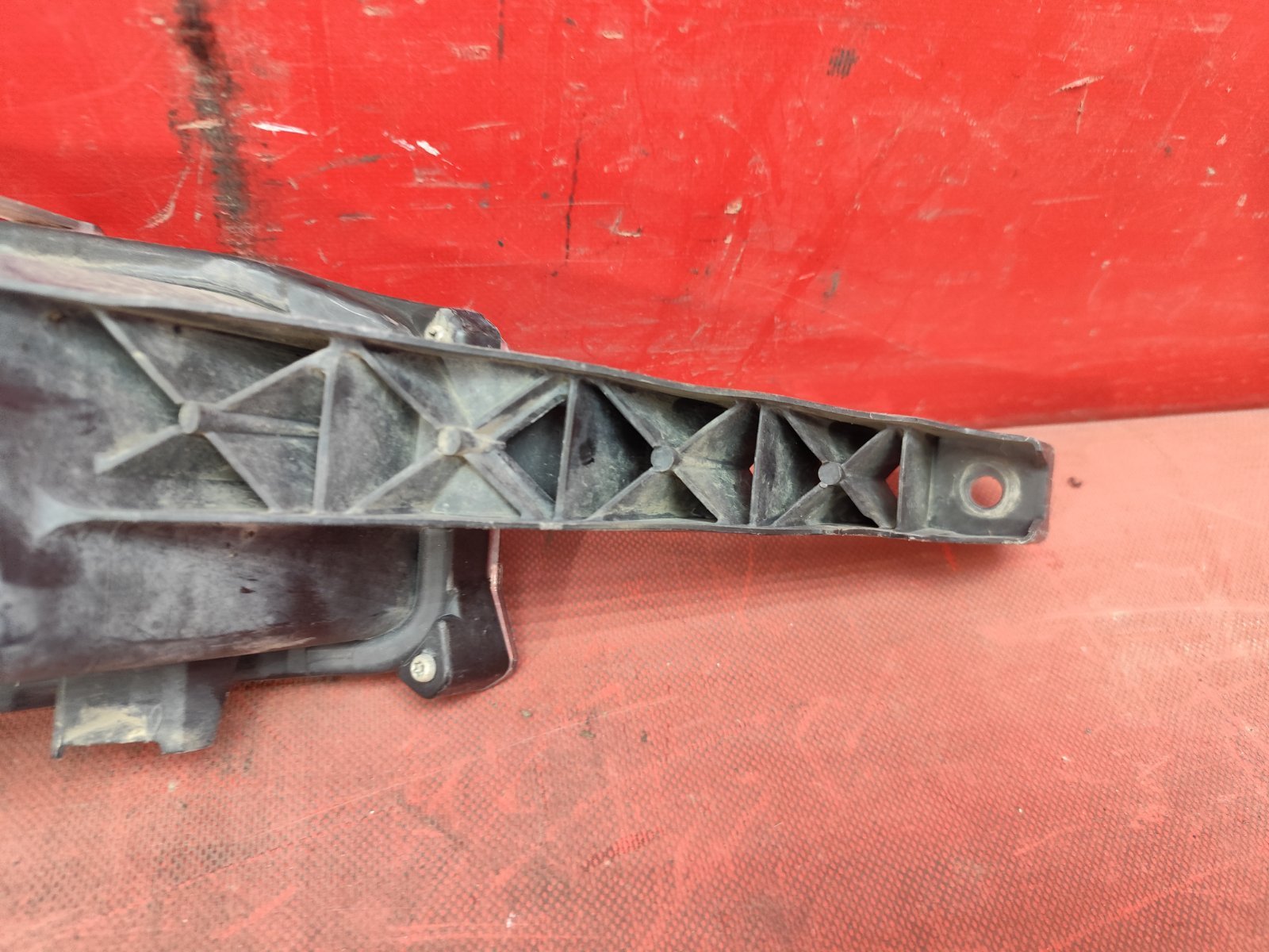 Фонарь противотуманный LED LEXUS NX 1 2014 перед. прав. (б/у) Фонарь противотуманный LED LEXUS NX 1 2014 перед. прав. (б/у)