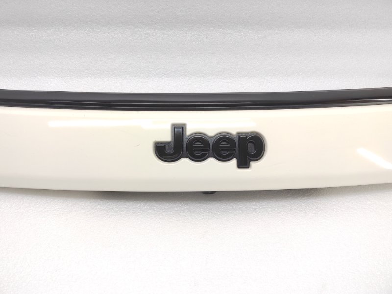 Накладка двери (крышки) багажника Jeep Compass 2 2.4 ED6