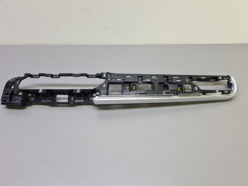 Декоративная накладка торпедо Chery Tiggo 7 Pro 2022 (б/у)