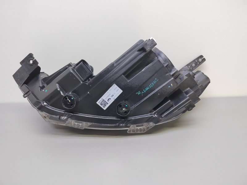 Фара передняя правая E5 2023 1.5