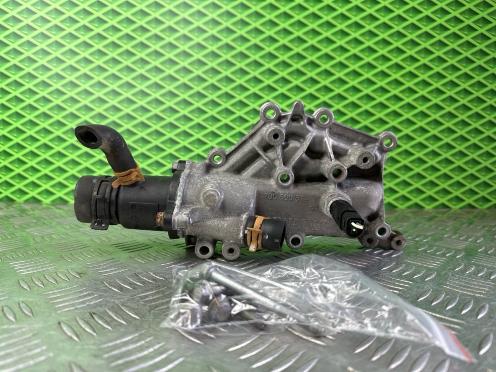 Корпус термостата Renault Clio 2 K4J711 1.4 98 Л.С. (б/у)