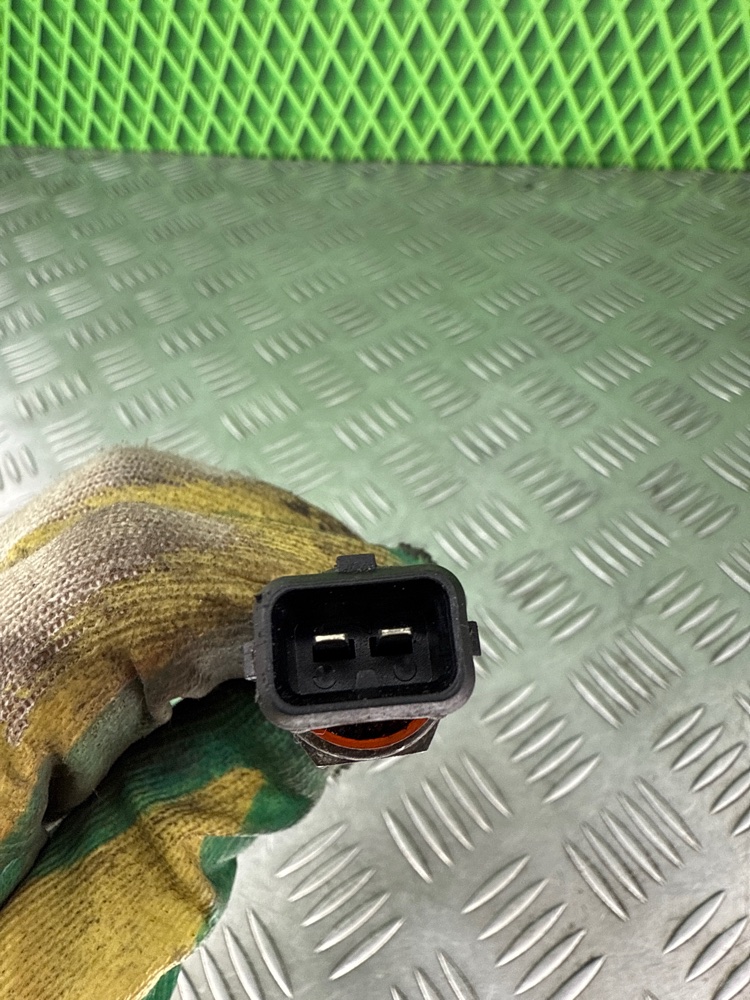 Датчик уровня масла Renault Scenic 1 F4R747 2.0 140 Л.С. (б/у) Датчик уровня масла Renault Scenic 1 F4R747 2.0 140 Л.С. (б/у)