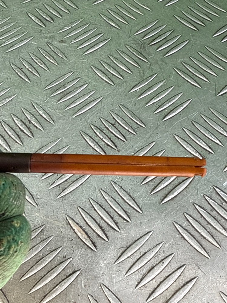 Датчик уровня масла Renault Laguna 2 F4R713 2.0 135 Л.С. (б/у) Датчик уровня масла Renault Laguna 2 F4R713 2.0 135 Л.С. (б/у)