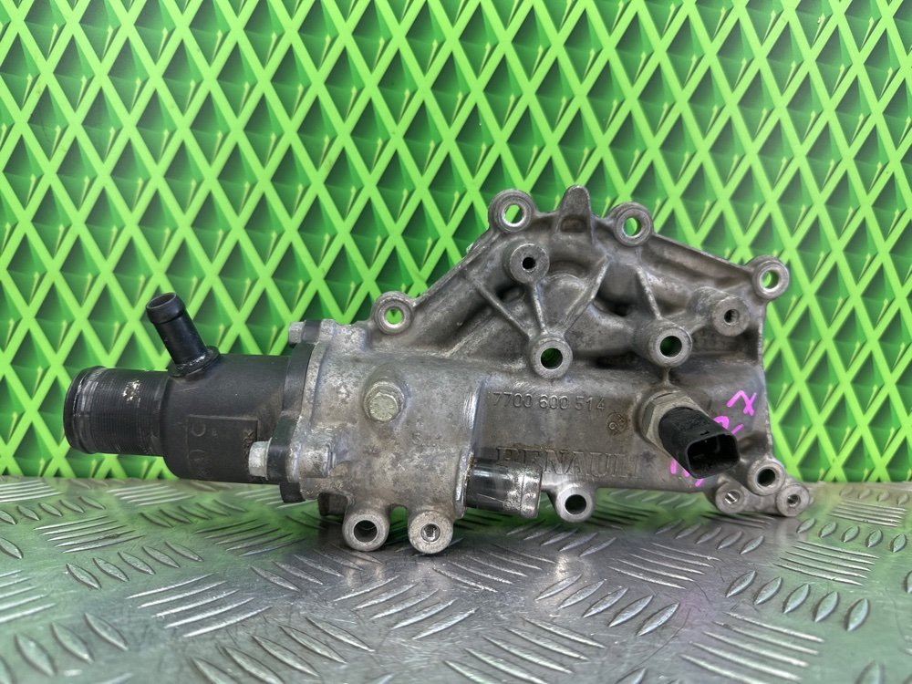 Корпус термостата Renault Megane 1 K4J750 1.4 95 Л.С. (б/у) Корпус термостата Renault Megane 1 K4J750 1.4 95 Л.С. (б/у)
