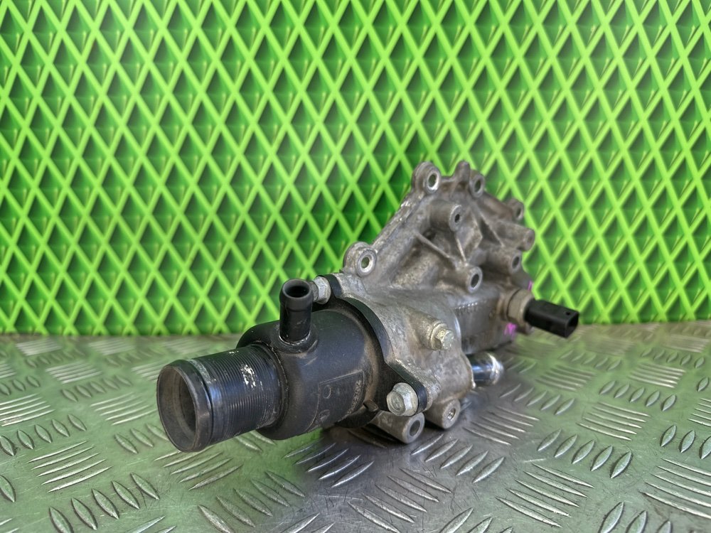Корпус термостата Renault Megane 1 K4J750 1.4 95 Л.С. (б/у) Корпус термостата Renault Megane 1 K4J750 1.4 95 Л.С. (б/у)