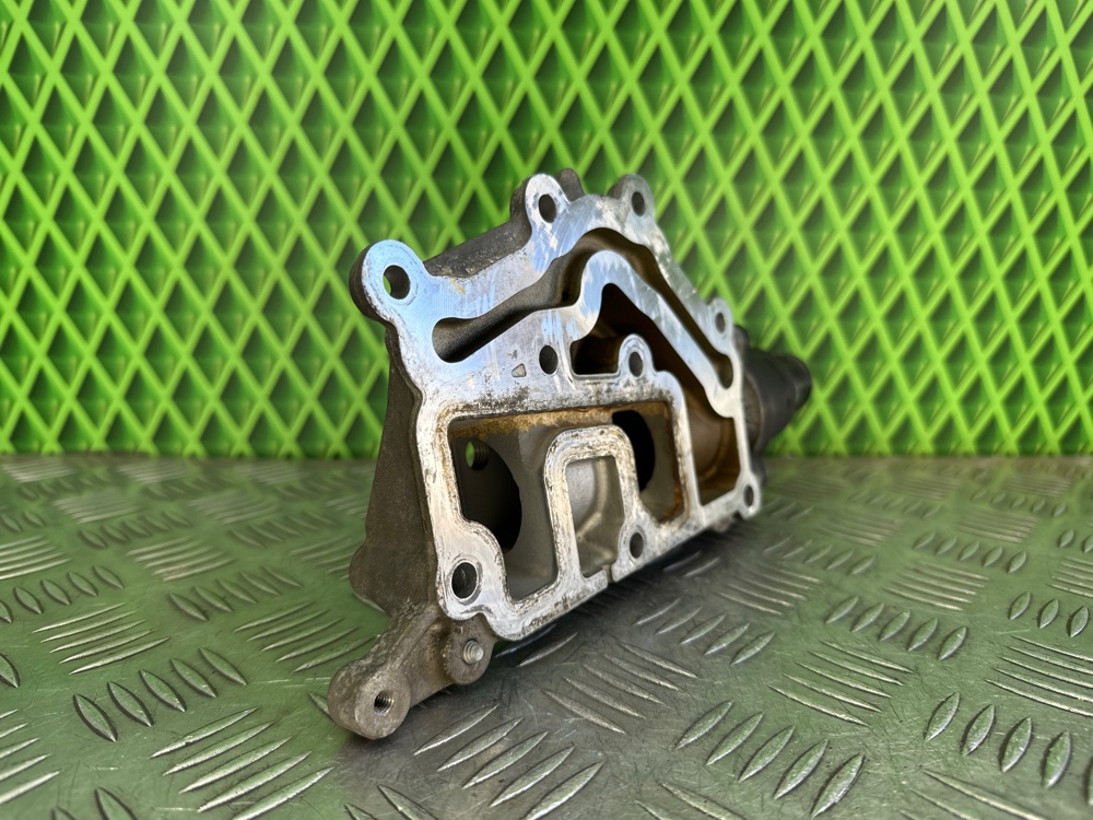 Корпус термостата Renault Megane 1 K4M708 1.6 107 Л.С. (б/у) Корпус термостата Renault Megane 1 K4M708 1.6 107 Л.С. (б/у)