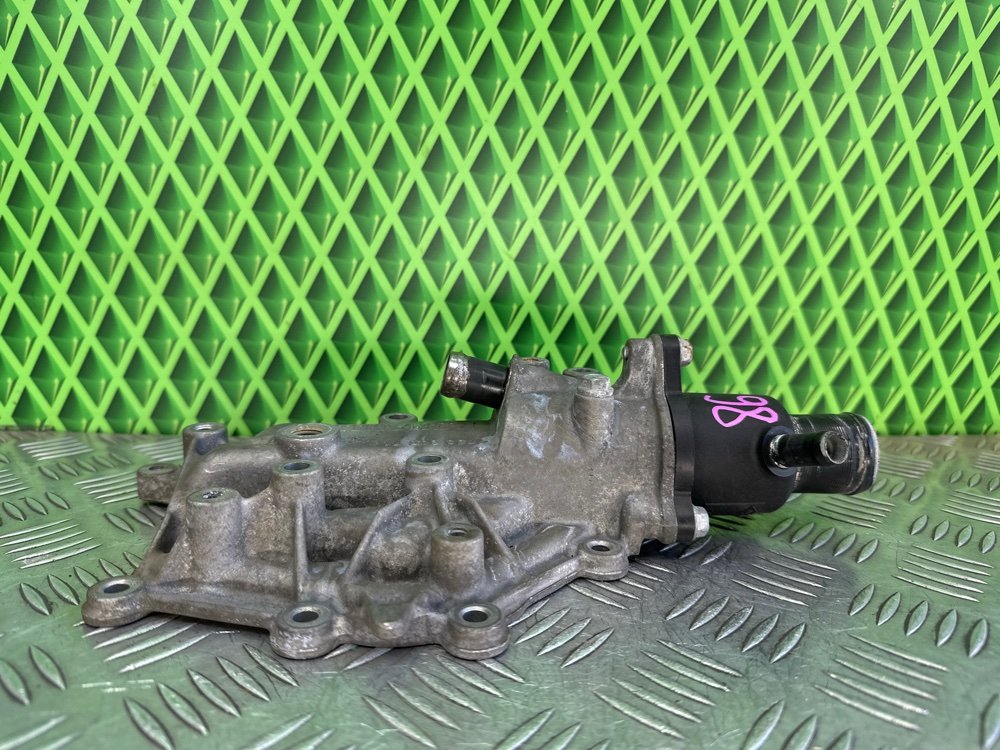 Корпус термостата Renault Megane 1 K4M708 1.6 107 Л.С. (б/у) Корпус термостата Renault Megane 1 K4M708 1.6 107 Л.С. (б/у)