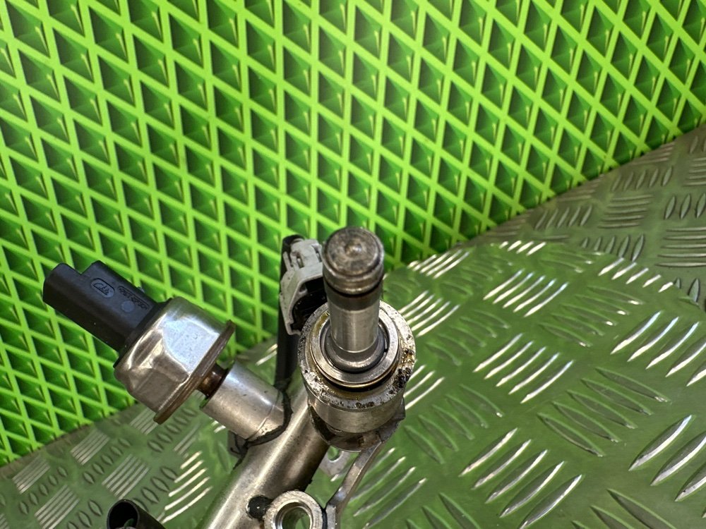 Форсунка топливная Renault Captur H5F403 1.2 120 Л.С. (б/у)