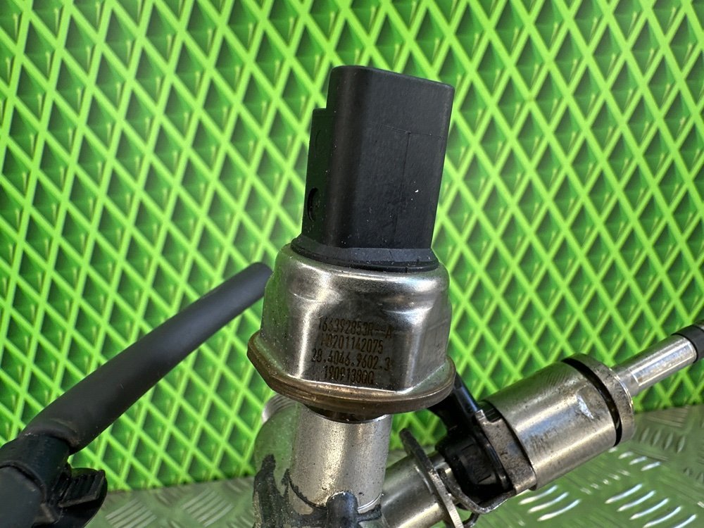 Форсунка топливная Renault Captur H5F403 1.2 120 Л.С. (б/у)