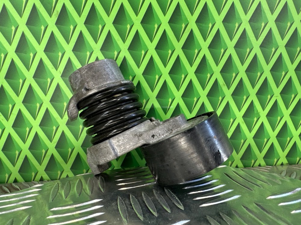 Натяжитель сервисного ремня Renault Captur H5F403 1.2 120 Л.С. (б/у)