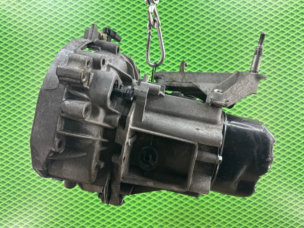 МКПП Renault Megane 2 K4M812 1.6 113 Л.С. (б/у) МКПП Renault Megane 2 K4M812 1.6 113 Л.С. (б/у)