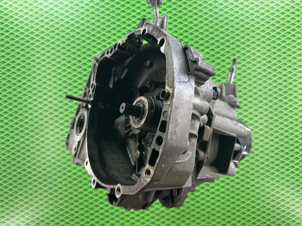 МКПП Renault Megane 2 K4M812 1.6 113 Л.С. (б/у) МКПП Renault Megane 2 K4M812 1.6 113 Л.С. (б/у)