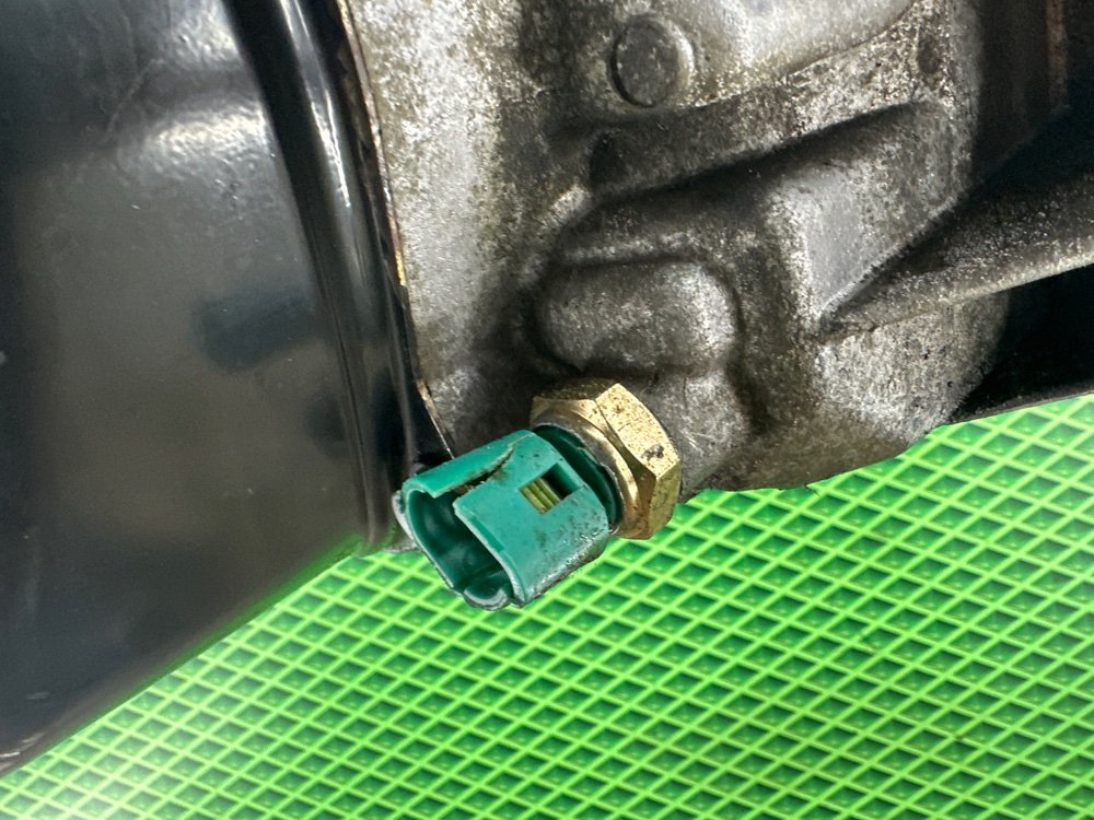 МКПП Renault Megane 2 K4M812 1.6 113 Л.С. (б/у) МКПП Renault Megane 2 K4M812 1.6 113 Л.С. (б/у)