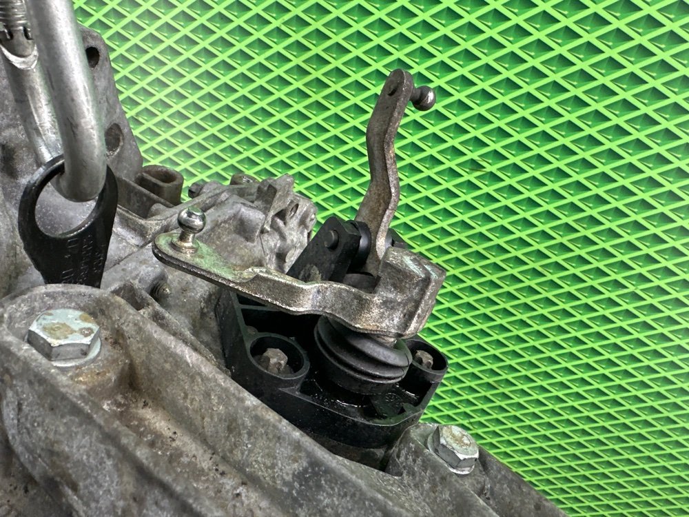 МКПП Renault Megane 2 K4M812 1.6 113 Л.С. (б/у) МКПП Renault Megane 2 K4M812 1.6 113 Л.С. (б/у)