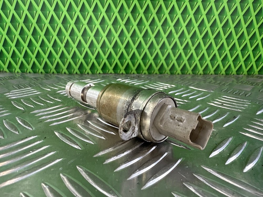 Клапан изменения фаз ГРМ Renault Megane 2 K4M812 1.6 113 Л.С. (б/у)