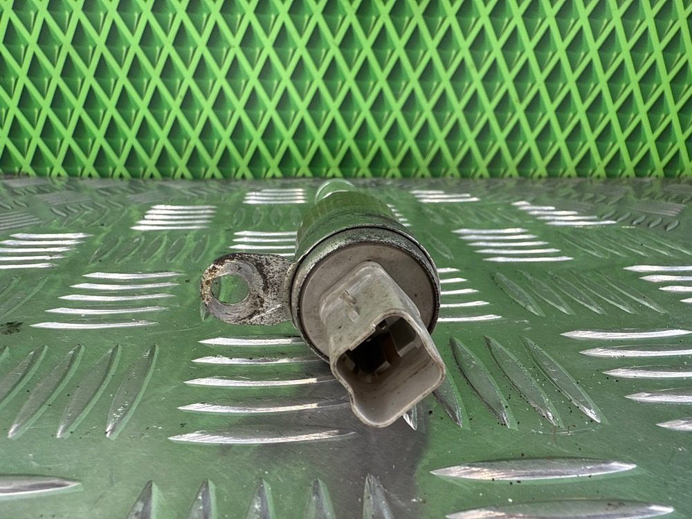 Клапан изменения фаз ГРМ Renault Megane 2 K4M812 1.6 113 Л.С. (б/у)