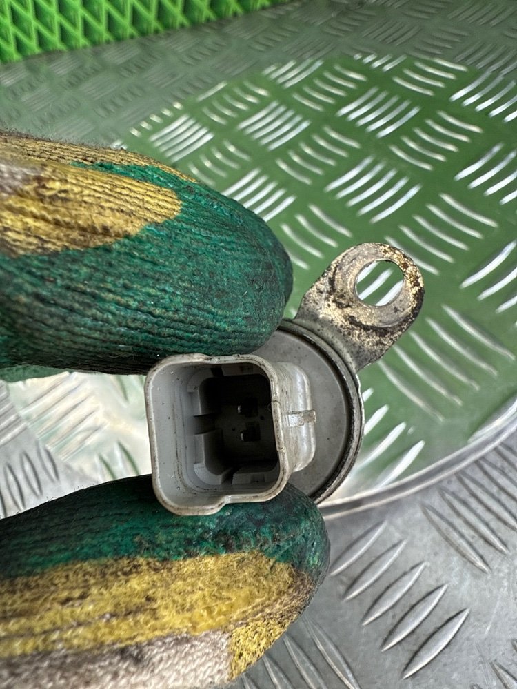 Клапан изменения фаз ГРМ Renault Megane 2 K4M812 1.6 113 Л.С. (б/у)