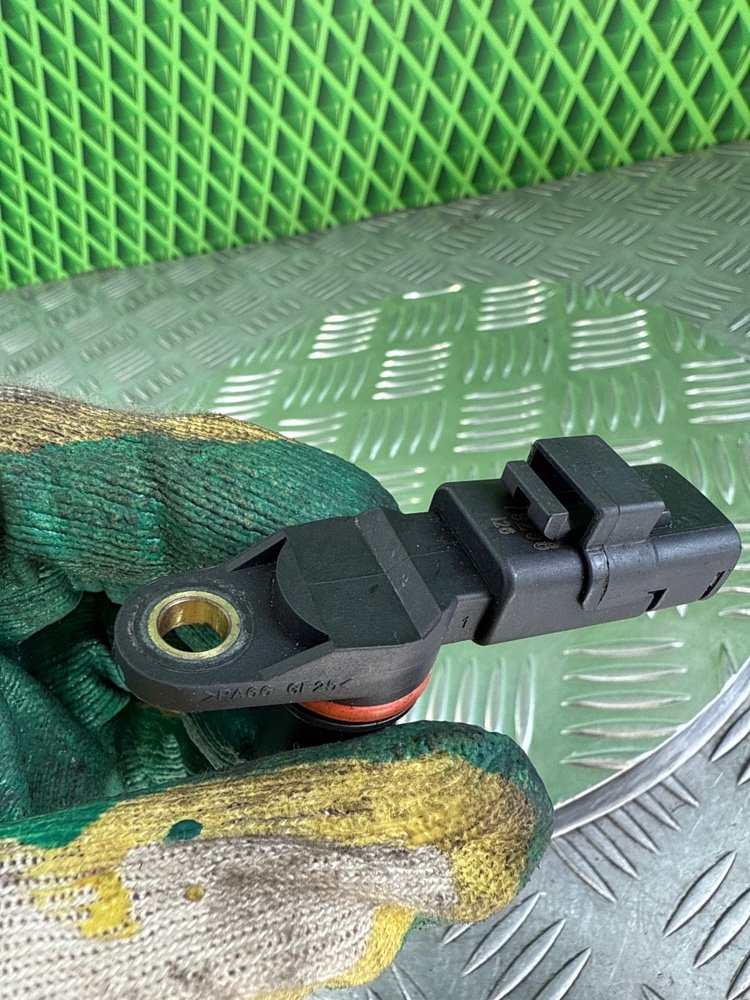 Датчик распредвала Renault Megane 2 K4M812 1.6 113 Л.С. (б/у)