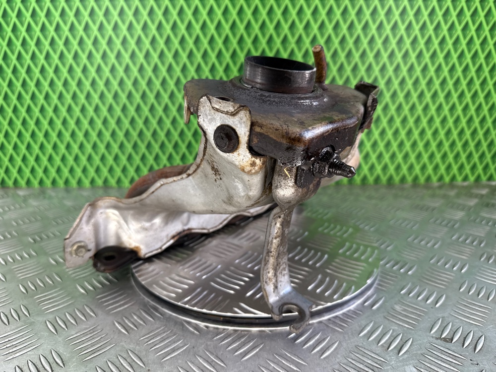 Коллектор выпускной Renault Megane 2 K4M812 1.6 113 Л.С. (б/у) Коллектор выпускной Renault Megane 2 K4M812 1.6 113 Л.С. (б/у)