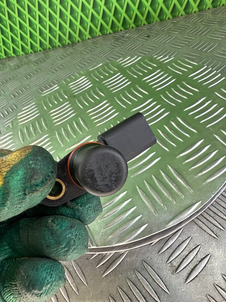 Датчик распредвала Renault Scenic 2 K4M782 1.6 112 Л.С. (б/у)