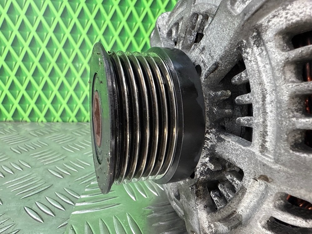 Генератор Hyundai Tucson D4EA 2.0 140 Л.С. (б/у)