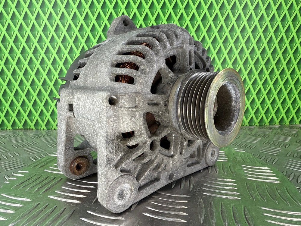 Генератор Renault Laguna 2 K4M716 1.6 113 Л.С. (б/у) Генератор Renault Laguna 2 K4M716 1.6 113 Л.С. (б/у)