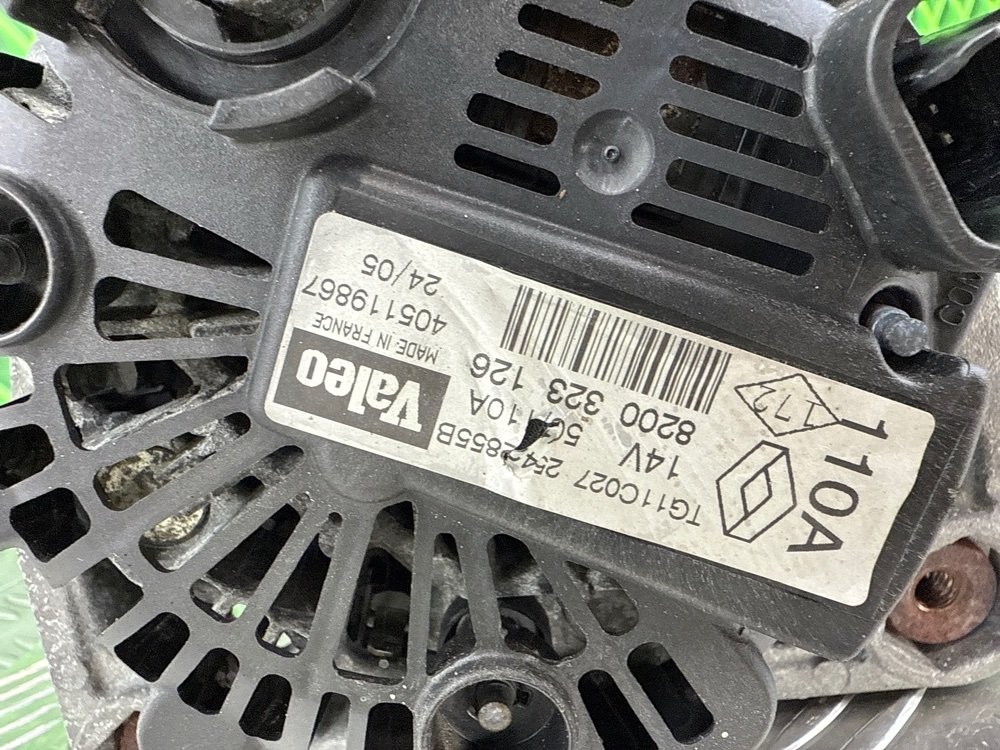 Генератор Renault Laguna 2 K4M716 1.6 113 Л.С. (б/у) Генератор Renault Laguna 2 K4M716 1.6 113 Л.С. (б/у)