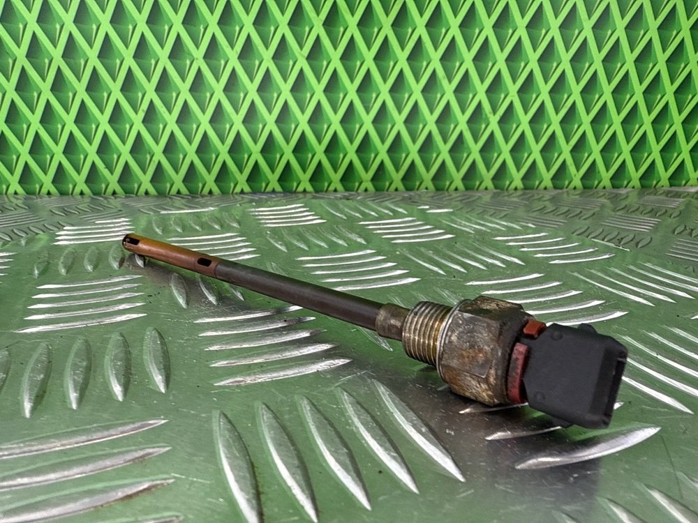 Датчик уровня масла Renault Laguna 2 K4M716 1.6 113 Л.С. (б/у)