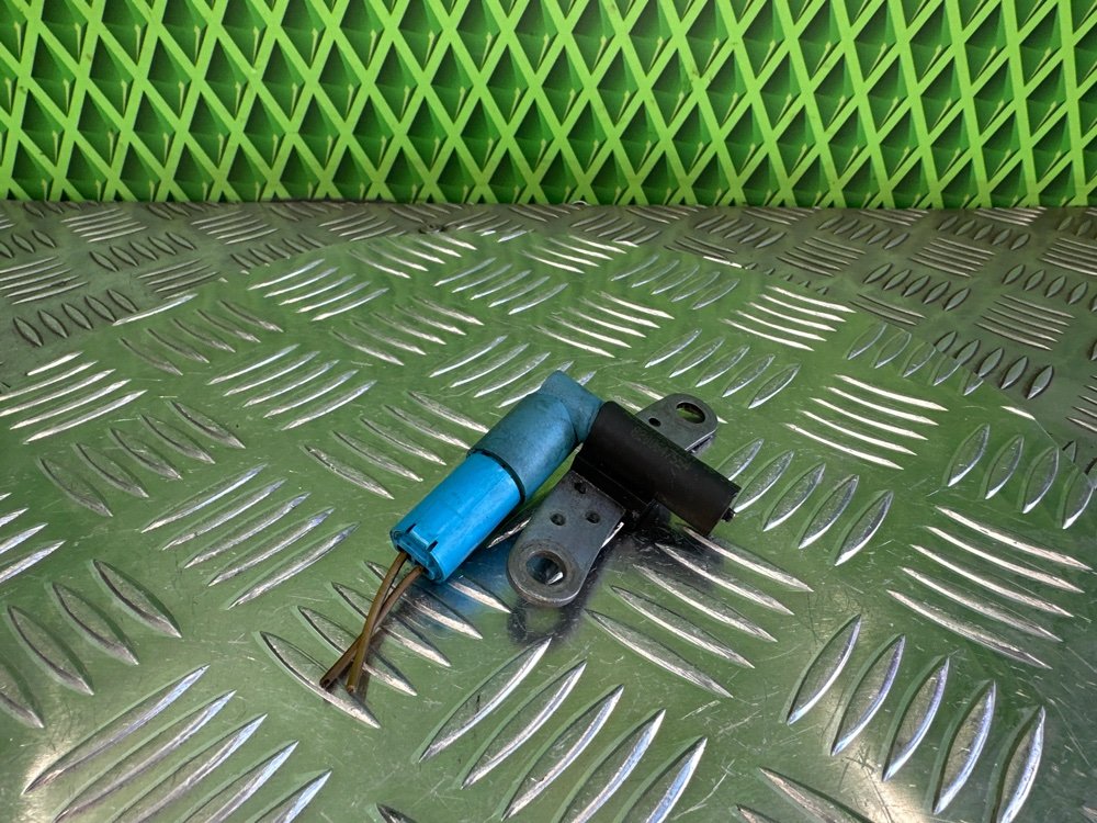 Датчик коленвала Renault Megane 2 K4M812 1.6 113 Л.С. (б/у)