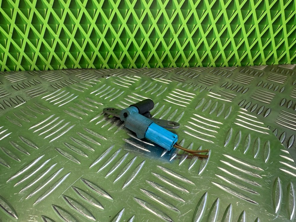 Датчик коленвала Renault Megane 2 K4M812 1.6 113 Л.С. (б/у)