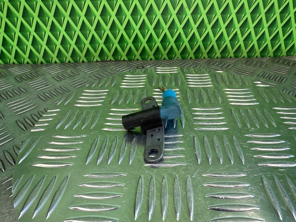 Датчик коленвала Renault Megane 2 K4M812 1.6 113 Л.С. (б/у)