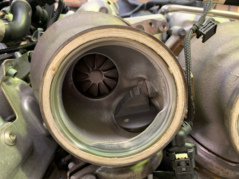 Двигатель BMW 8 G15 N63B44D 2021 (б/у)