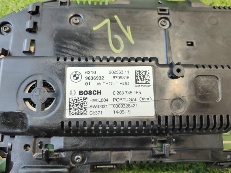 Панель приборов (щиток) BMW 330i G20 B48B20B 2019 (б/у) Панель приборов (щиток) BMW 330i G20 B48B20B 2019 (б/у)