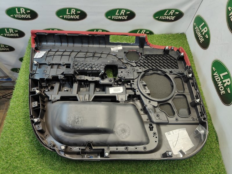 Обшивка двери передняя правая Range Rover Sport 2019 L494 3.0d