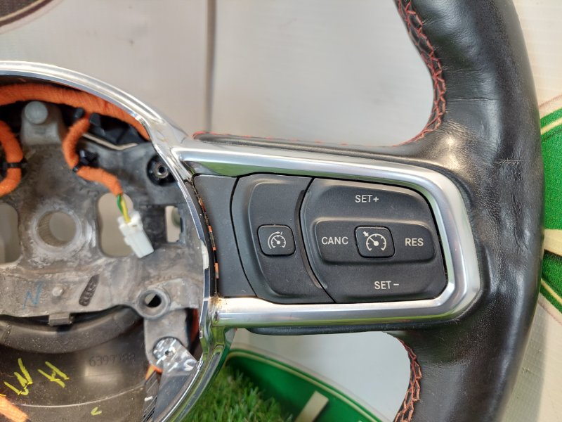 Руль с обогревом Jeep Wrangler JL EC1